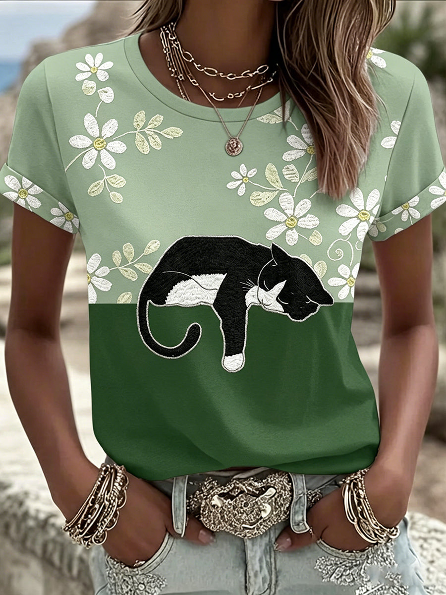 Women's Black Cat With Floral Graphic Casual Short Sleeve T-shirt